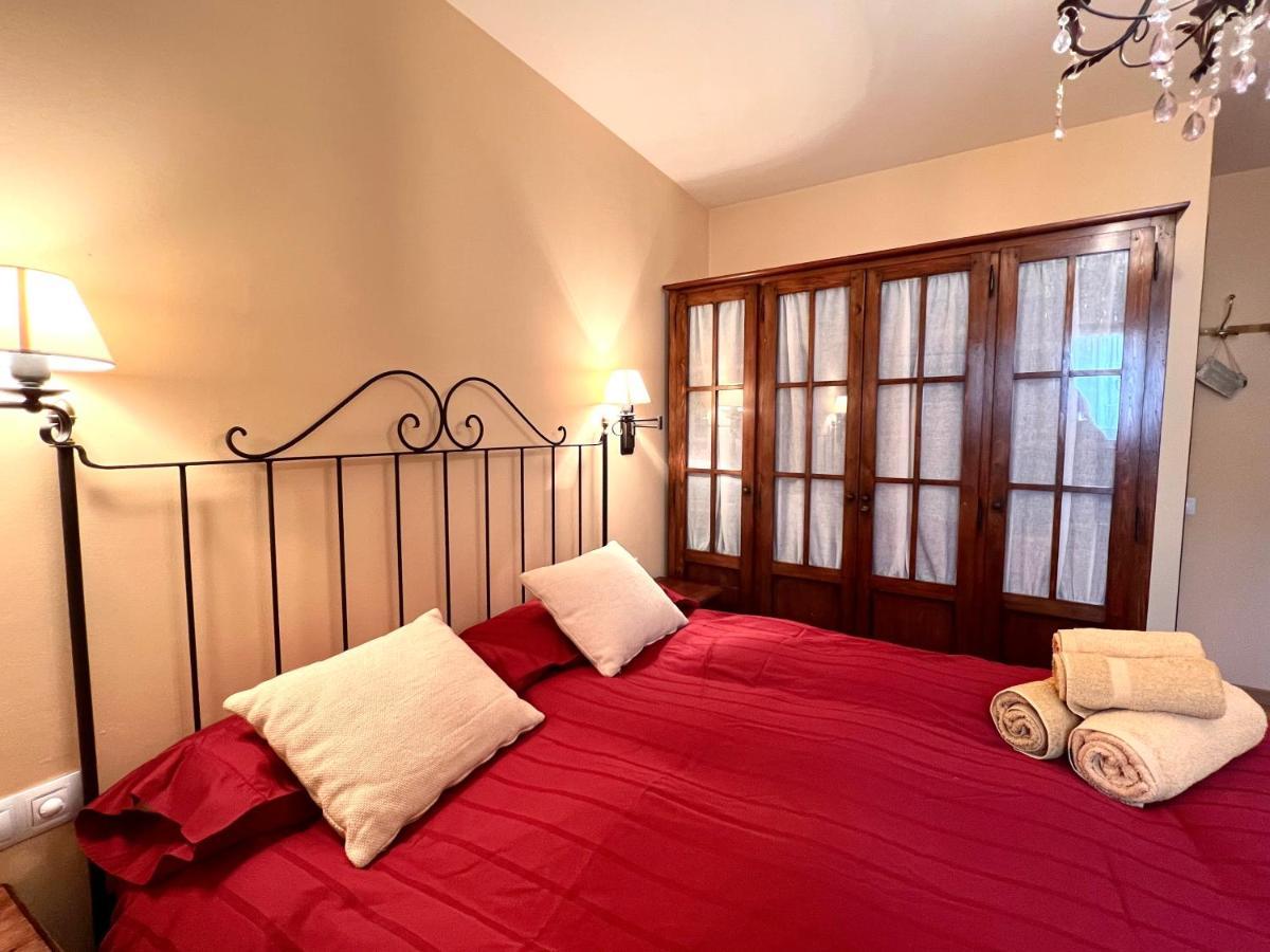 Apartament De La Vall Ferrera - L'Amfitriona Areu Екстер'єр фото