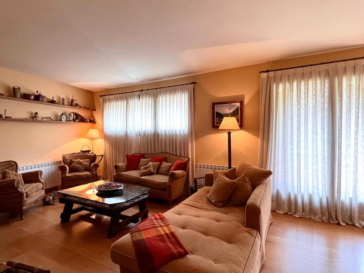 Apartament De La Vall Ferrera - L'Amfitriona Areu Екстер'єр фото