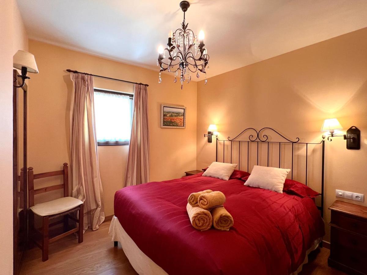Apartament De La Vall Ferrera - L'Amfitriona Areu Екстер'єр фото