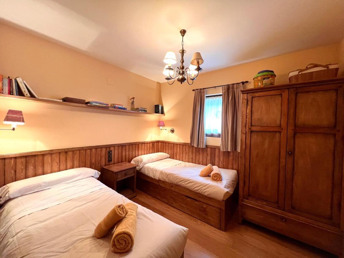 Apartament De La Vall Ferrera - L'Amfitriona Areu Екстер'єр фото